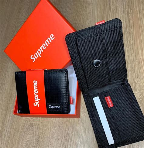 supreme wallet cheap.